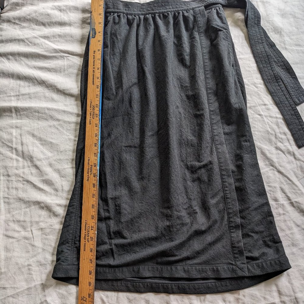 Wrap skirt with pockets